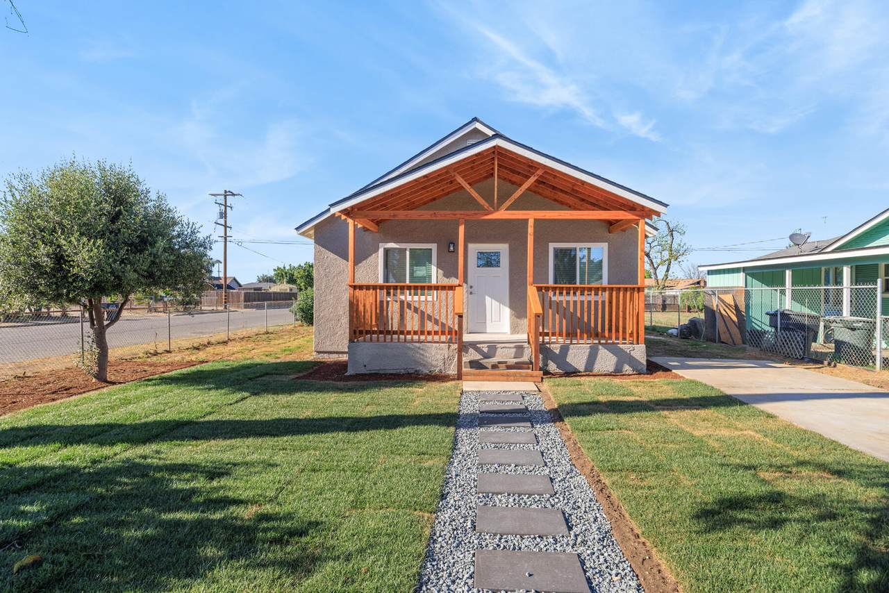 838 Harold Avenue - Photo 1