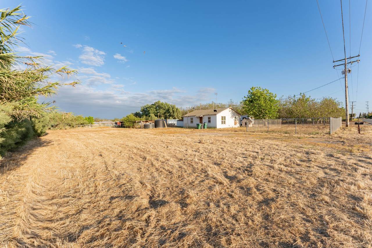 22756 Road 180 - Photo 1