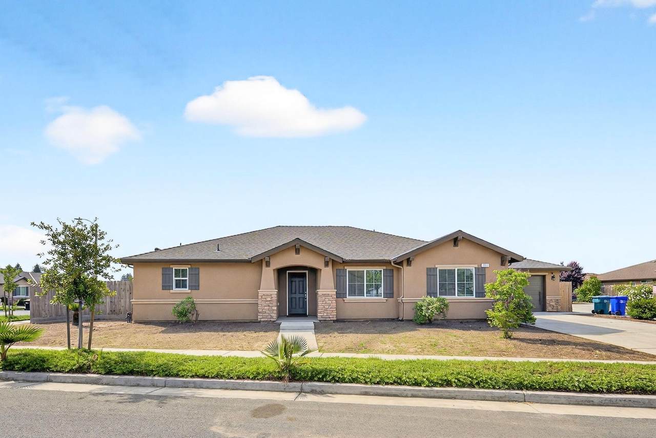 2611 Theta Avenue - Photo 1
