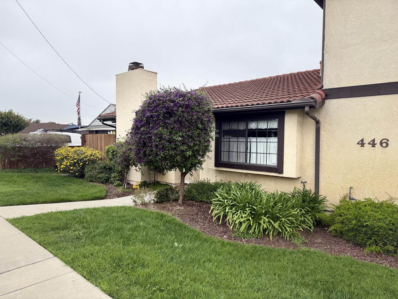 446 Oak Park Boulevard - Photo 1