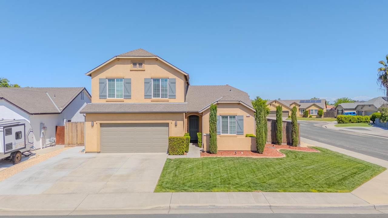 1116 Muir Way - Photo 1