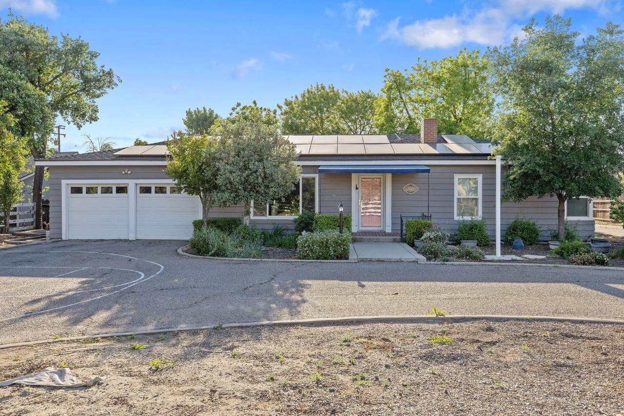 8518 12th Avenue - Photo 1