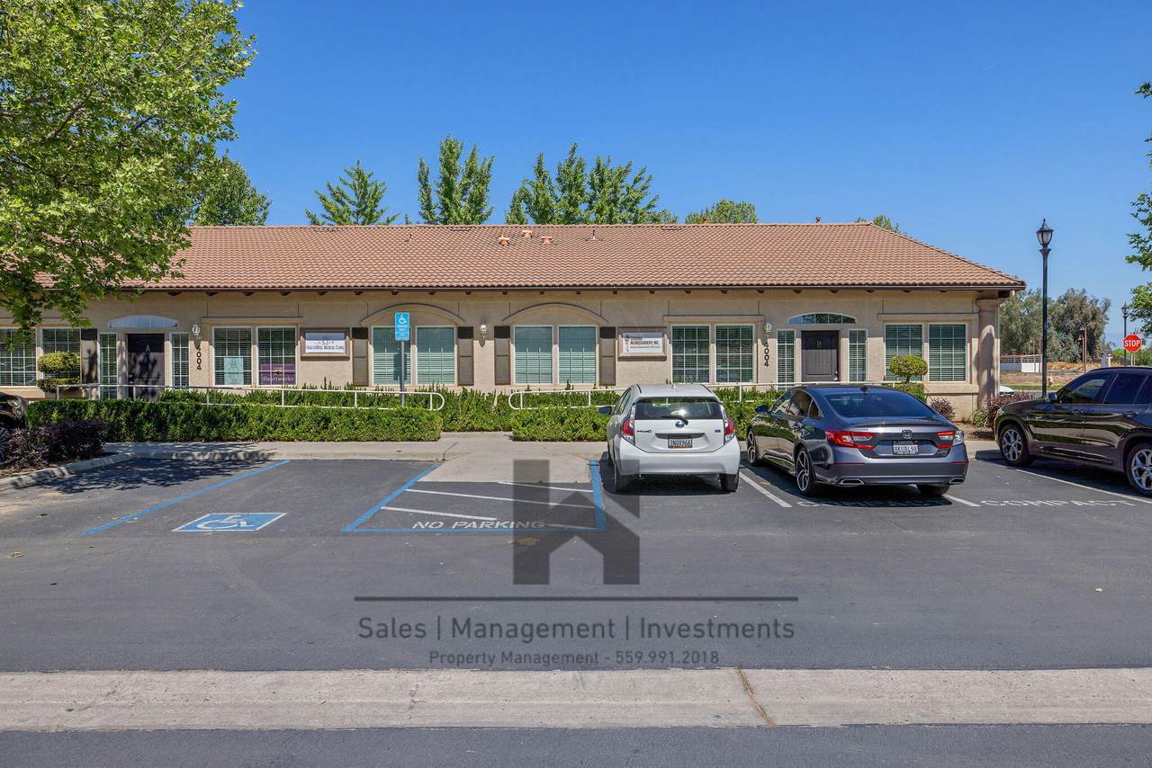 4004-B Demaree Street - Photo 1