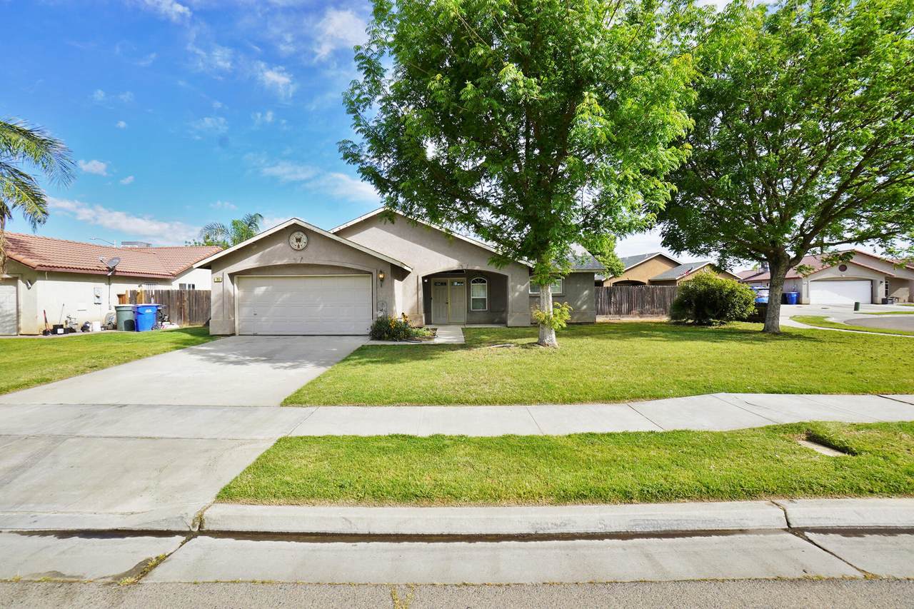 950 Geneva Drive - Photo 1