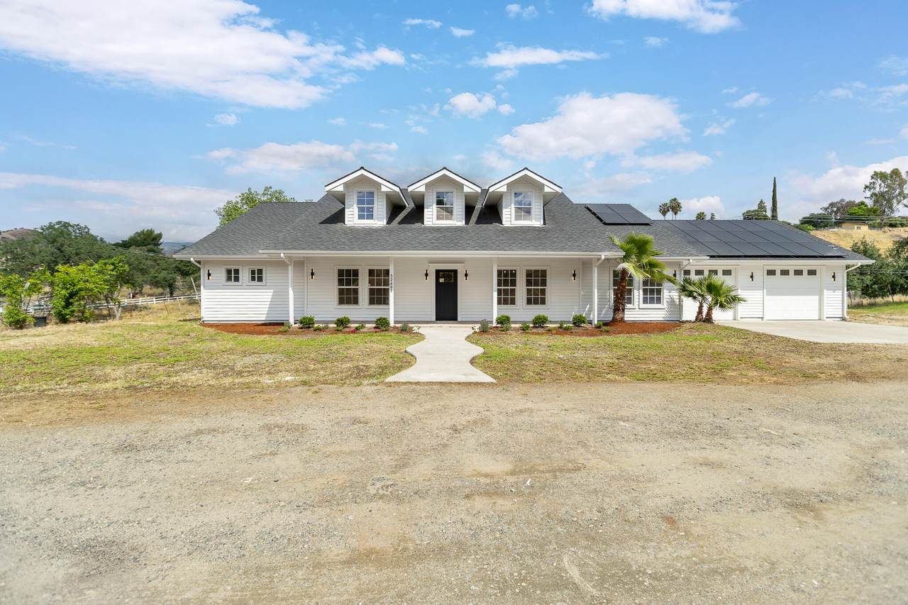 32491 Pleasant Oak Drive - Photo 1