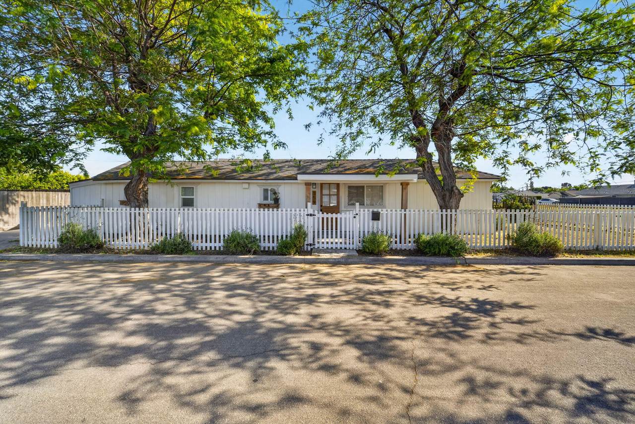 359 Quince - Photo 1