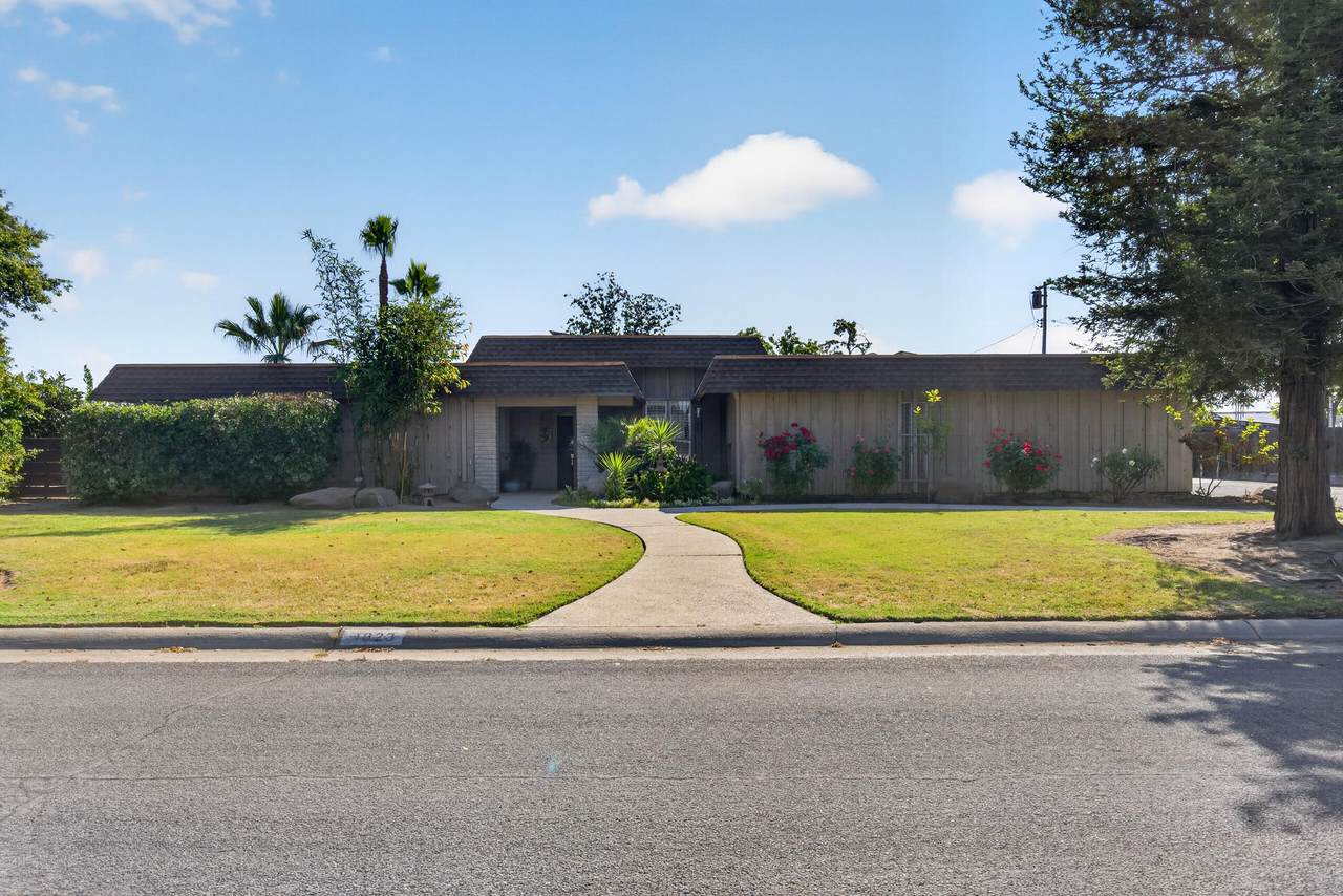 1923 Fairway Avenue - Photo 1
