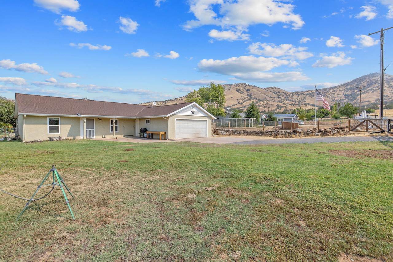 7272 Lupine Drive - Photo 1