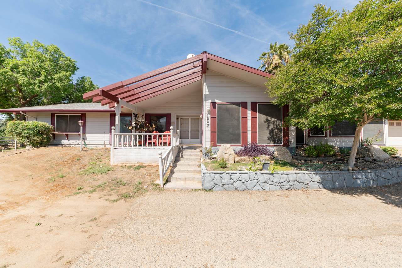 16601 Mustang Drive - Photo 1