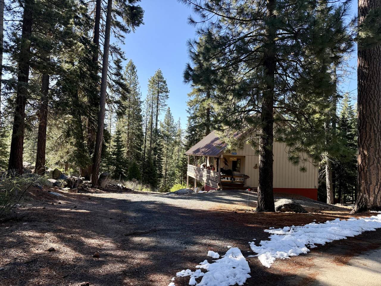57464 Crest Drive - Photo 1