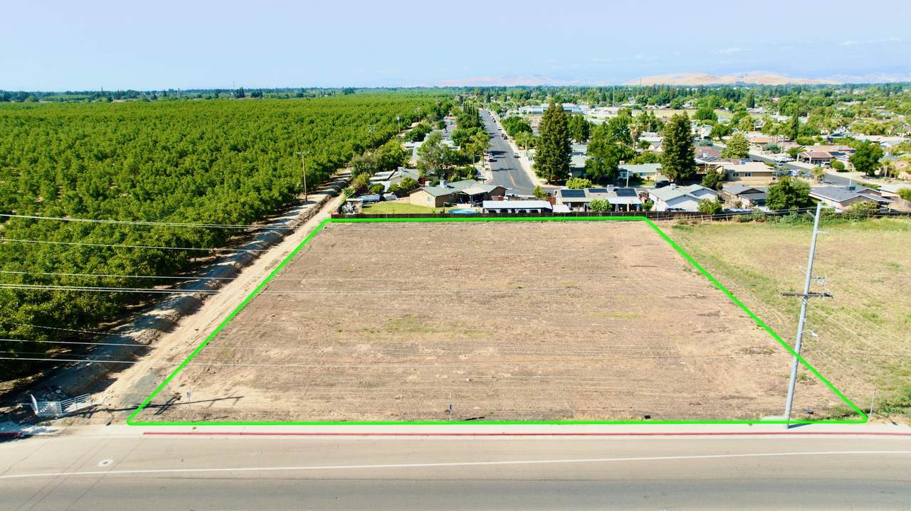  Visalia Road - Photo 1