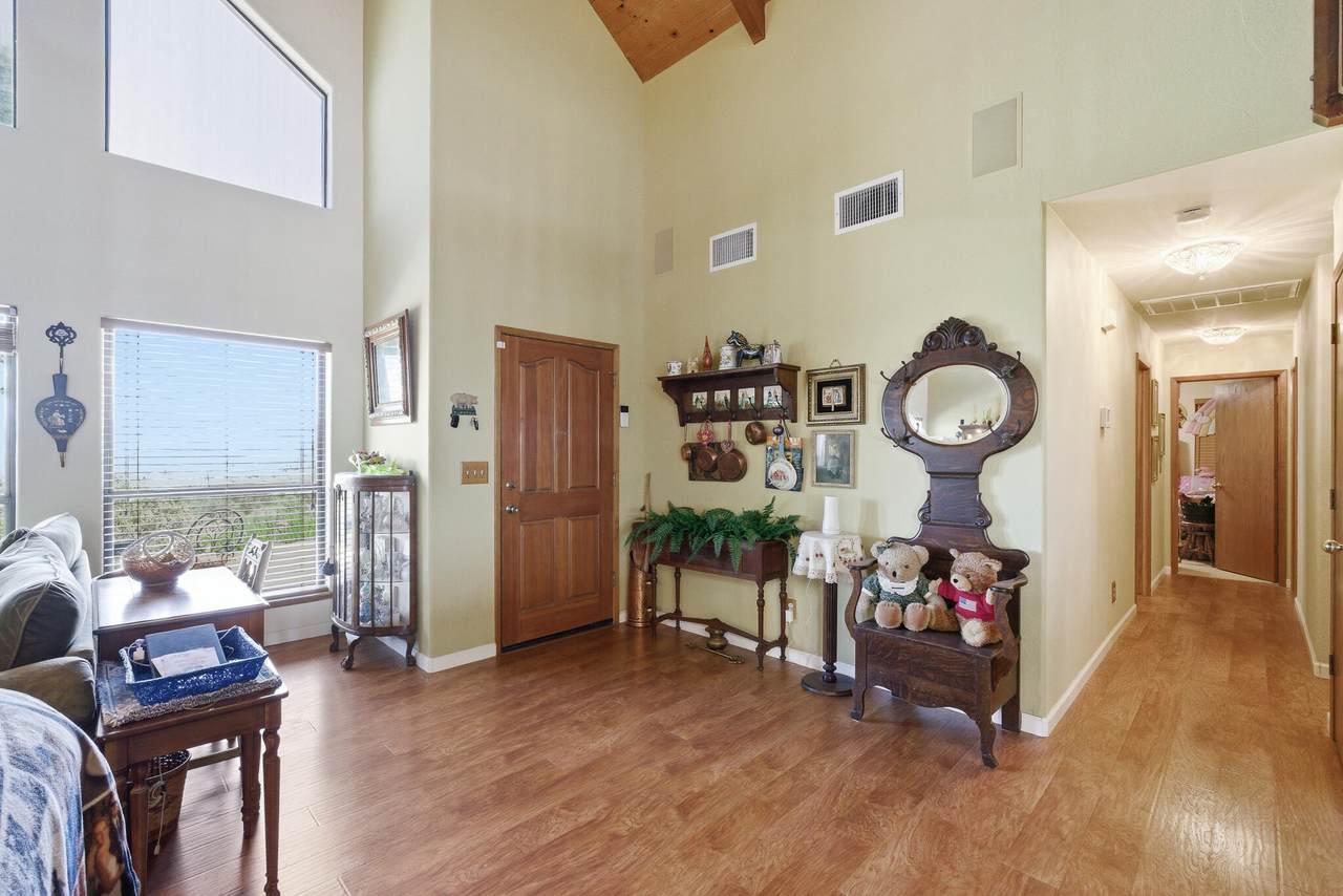 https://bt-photos.global.ssl.fastly.net/tulare/1280_boomver_1_241413-2.jpg