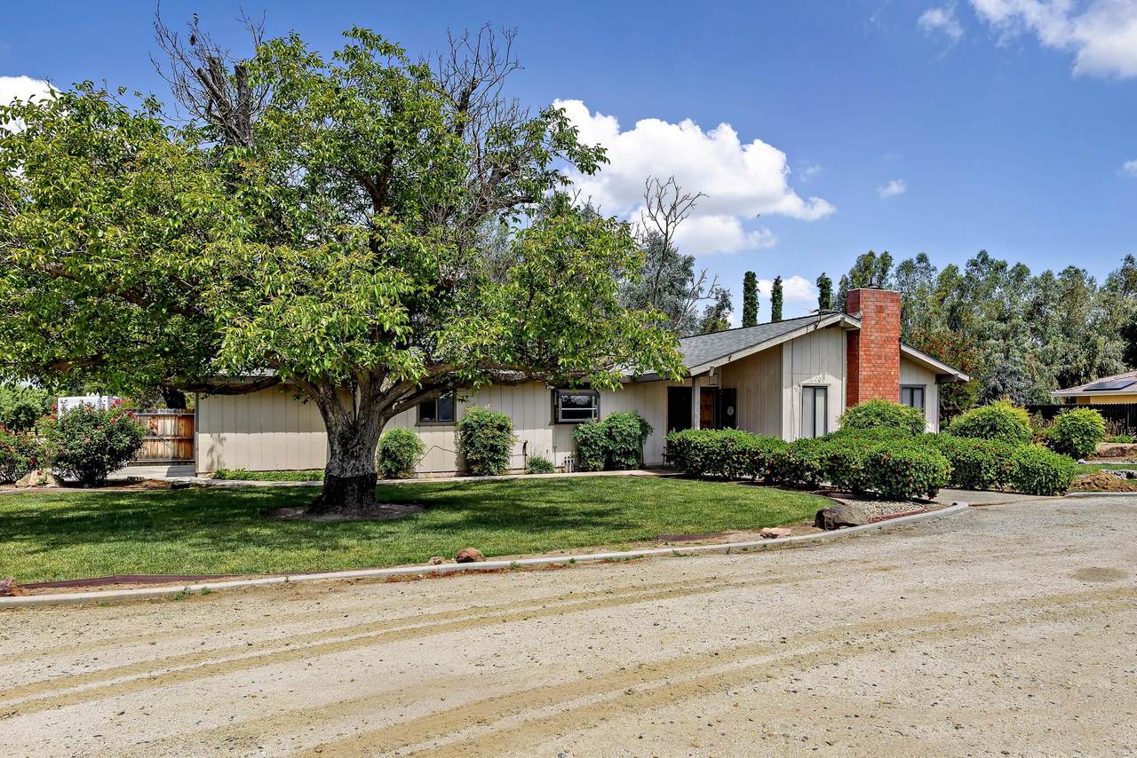 12066 Excelsior Avenue - Photo 1