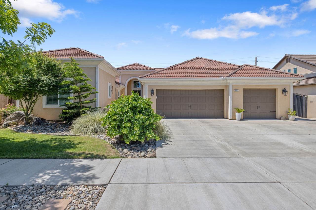 2649 Sidney Street - Photo 1