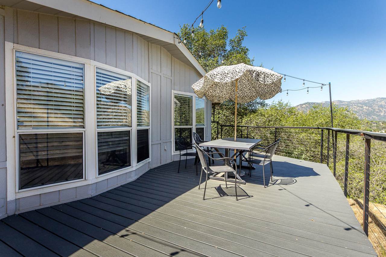 43747 Oak Drive - Photo 1