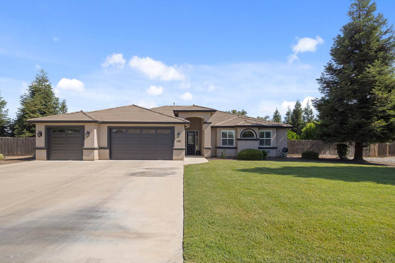 2208 Benton Court - Photo 1