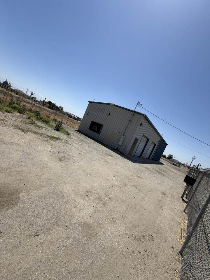 https://bt-photos.global.ssl.fastly.net/tulare/1280_boomver_1_241825-2.jpg