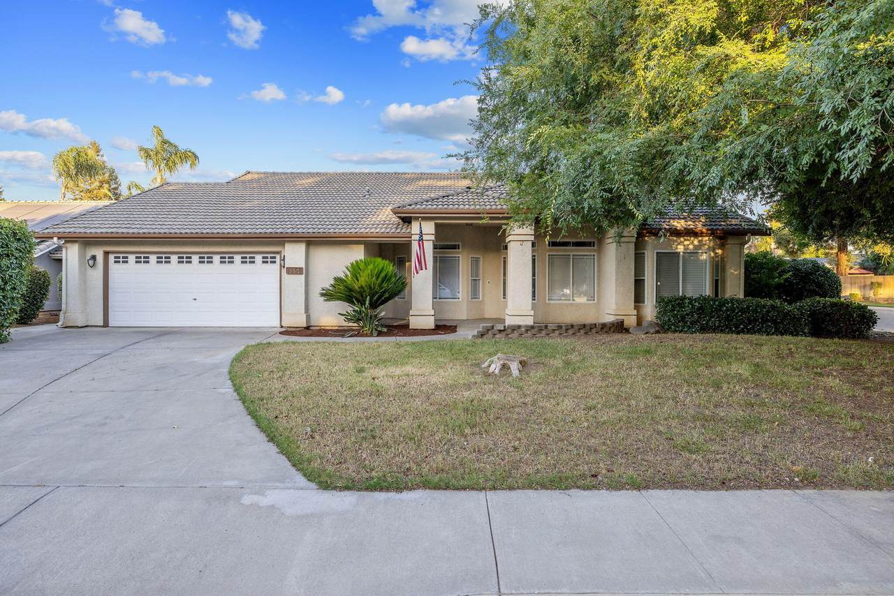 1350 Grand Street - Photo 1