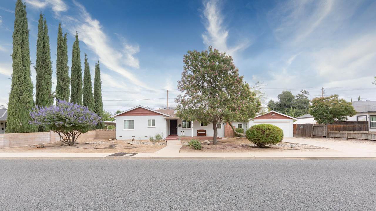 570 Birch Avenue - Photo 1