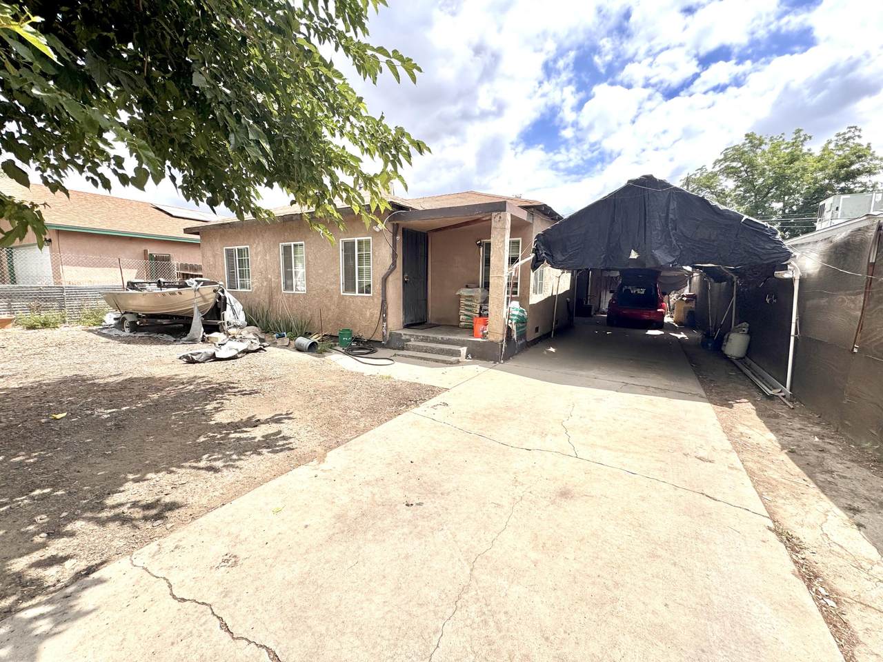 712 G Street - Photo 1