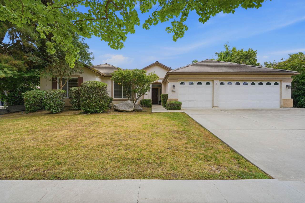 6111 Pryor Avenue - Photo 1