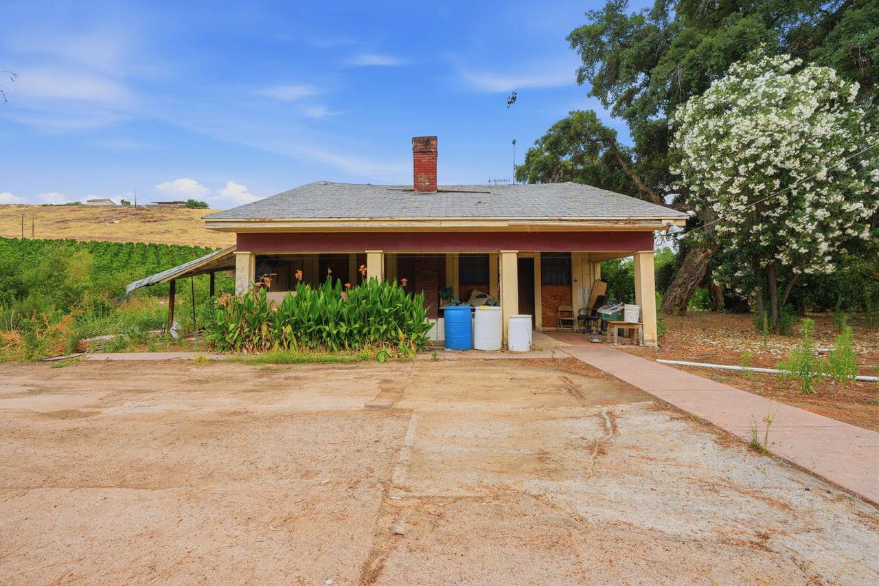 23134 Round Valley Drive - Photo 1
