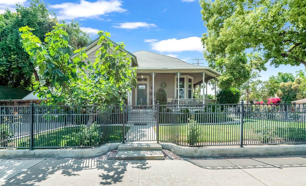 613 Floral Street - Photo 1