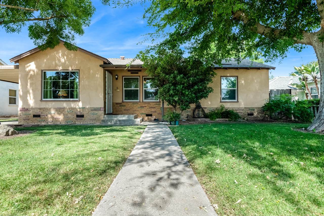 621 N Place - Photo 1