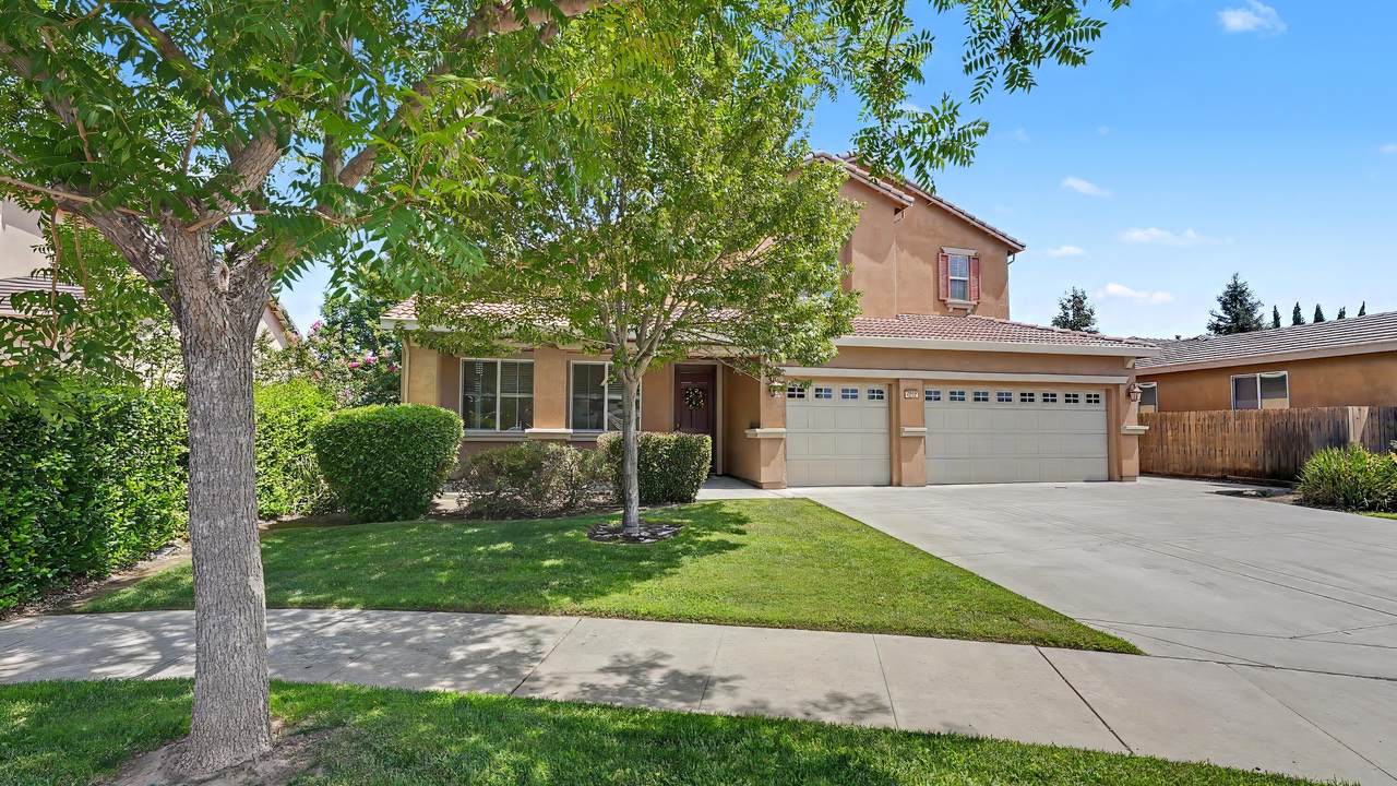 4212 Clinton Court - Photo 1