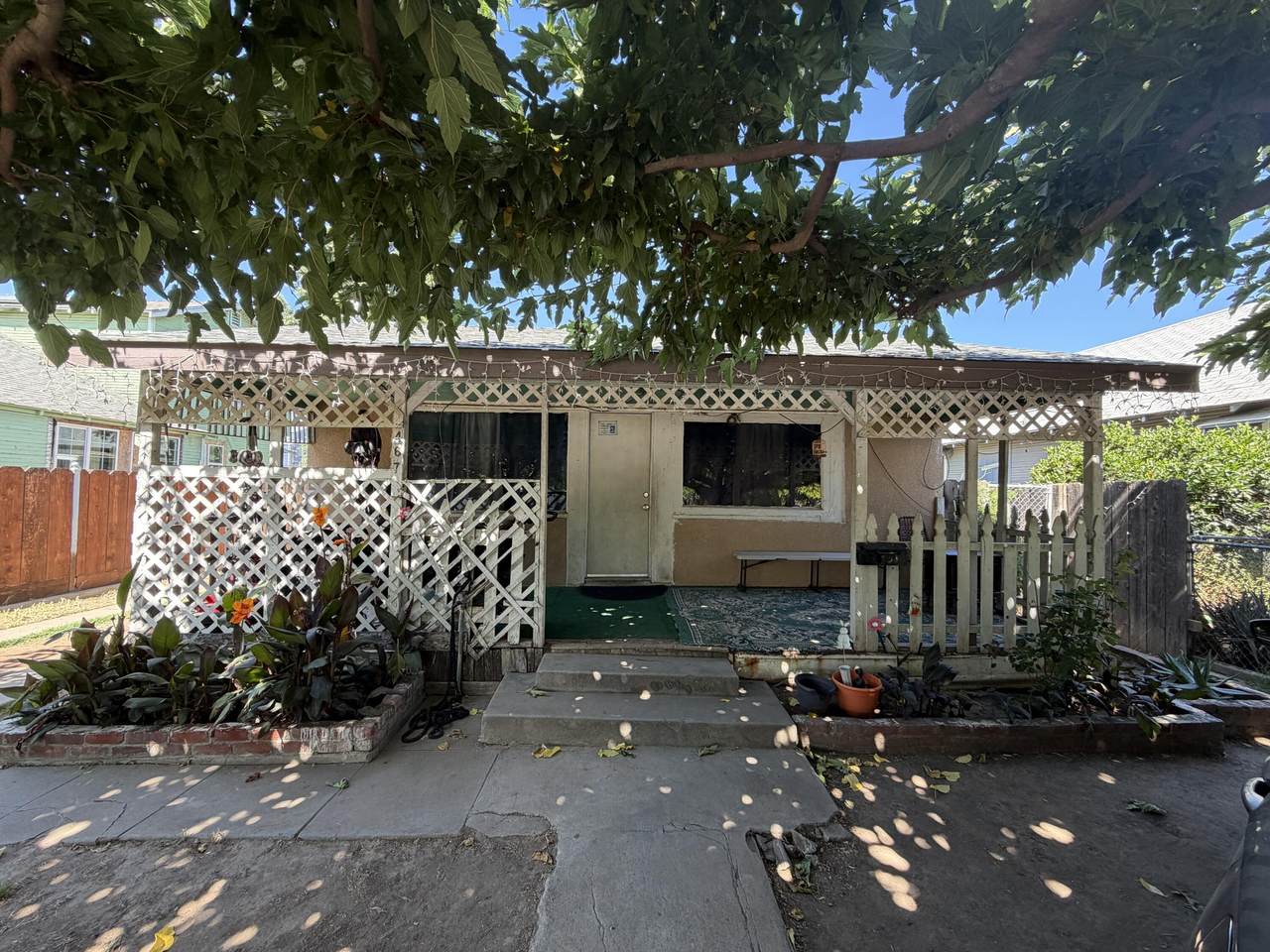 467 Elmwood - Photo 1