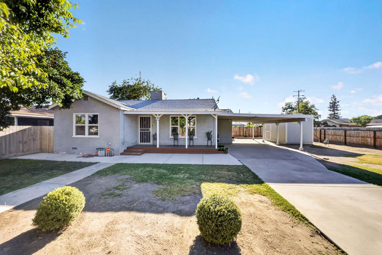 1919 Bridge Street - Photo 1