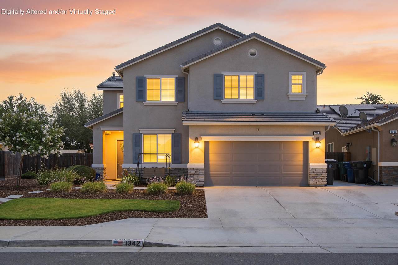 1342 Roundhouse Street - Photo 1
