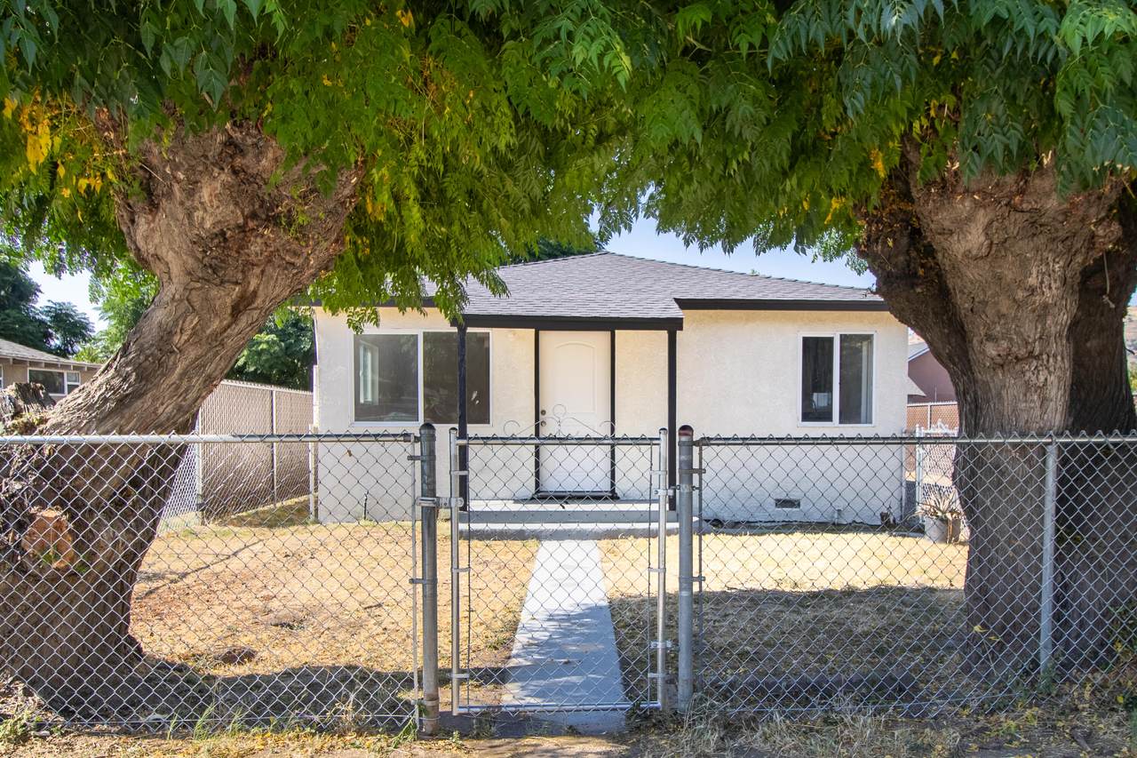 1378 Tyler Ave Lane - Photo 1
