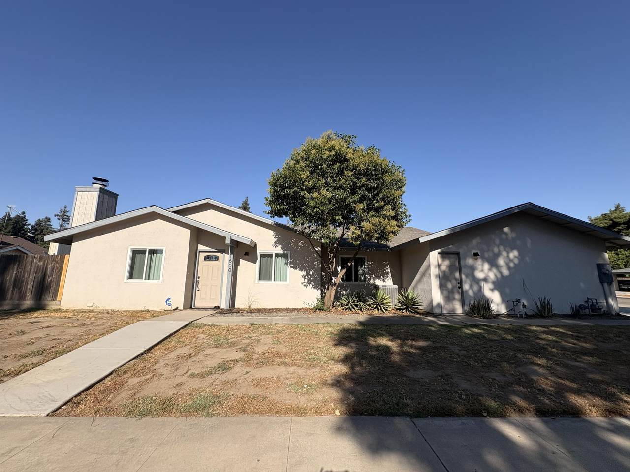 1600 Goddard Street - Photo 1