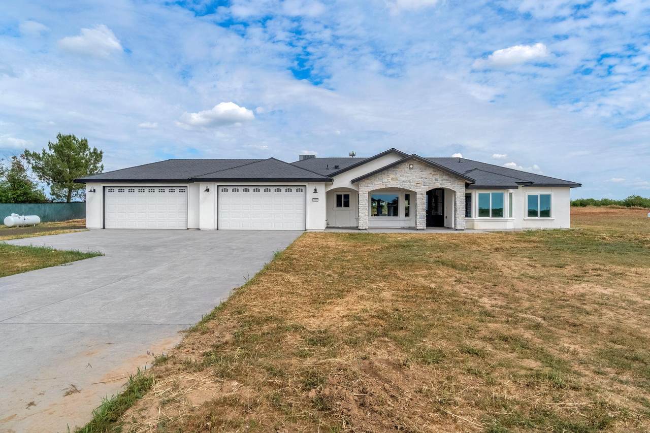 36328 Highway 145 - Photo 1