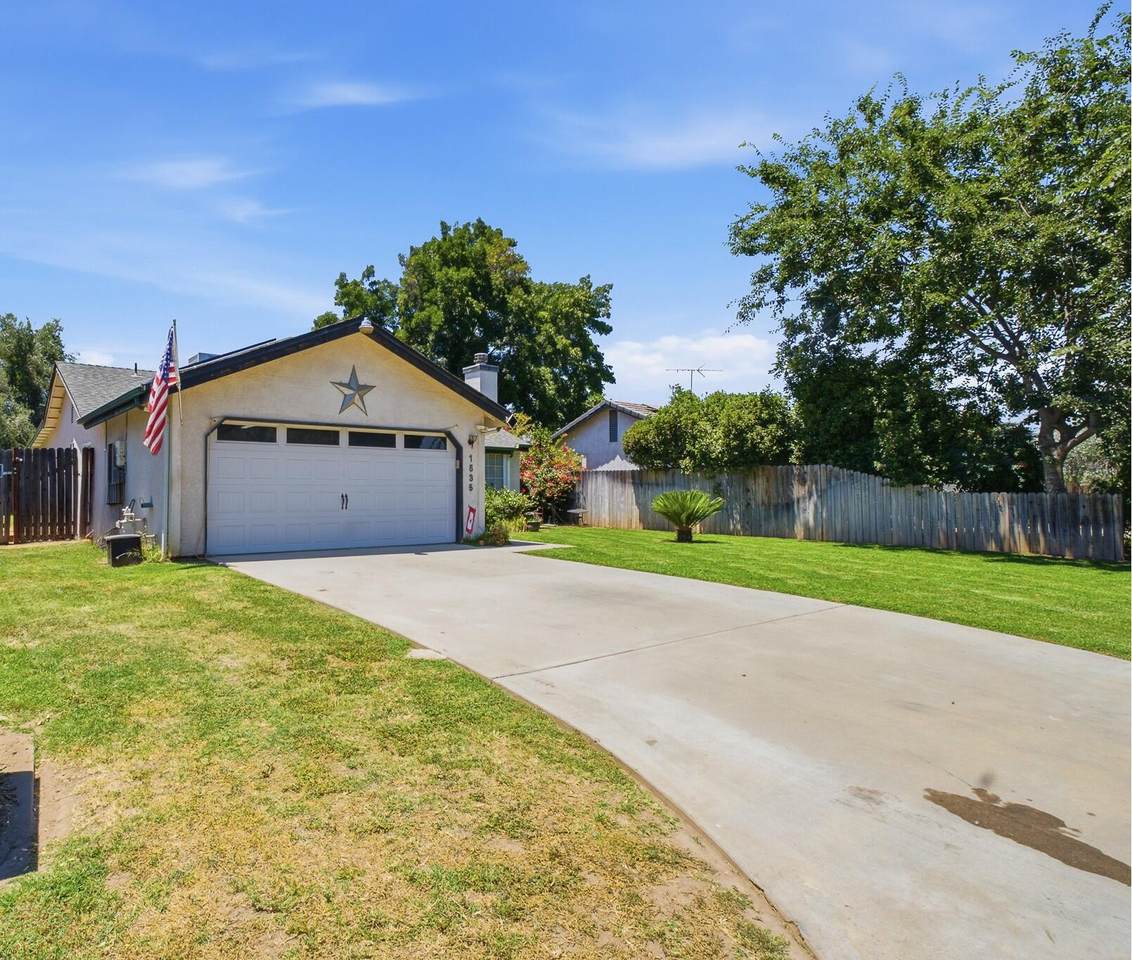 1535 Hartley Avenue - Photo 1