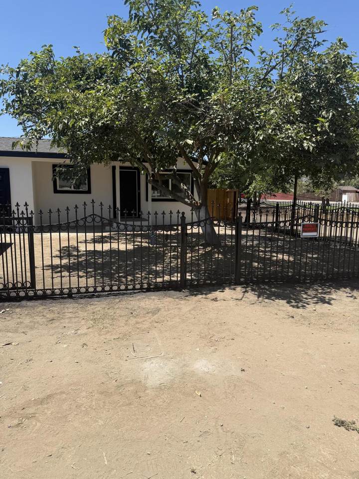 383 California - Photo 1