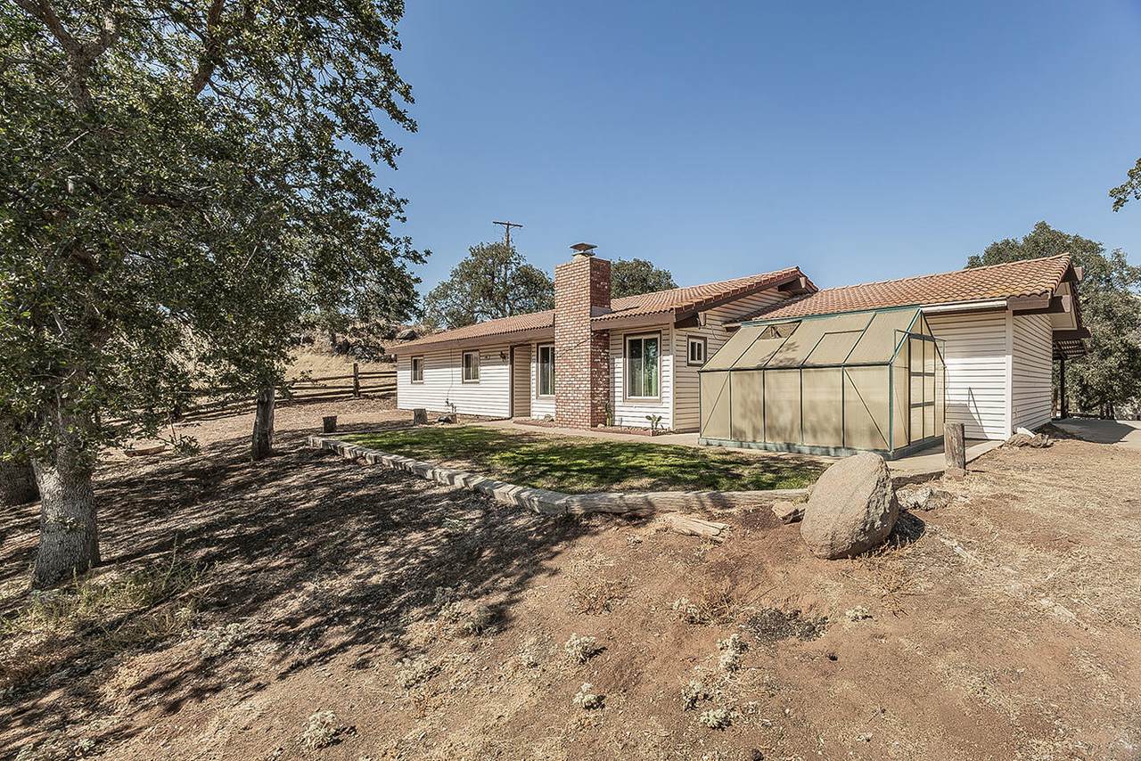 22085 Watts Valley Road - Photo 1