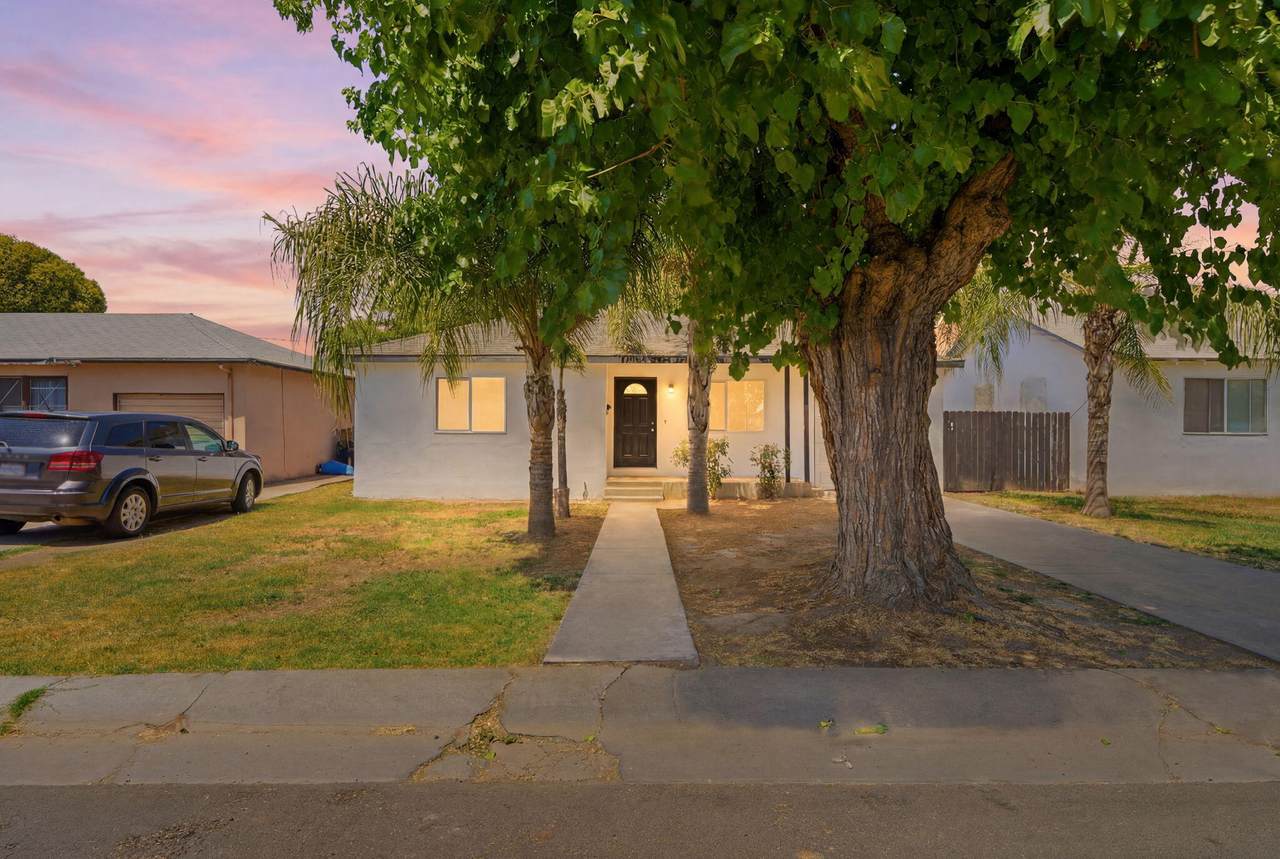 893 2nd Street - Photo 1