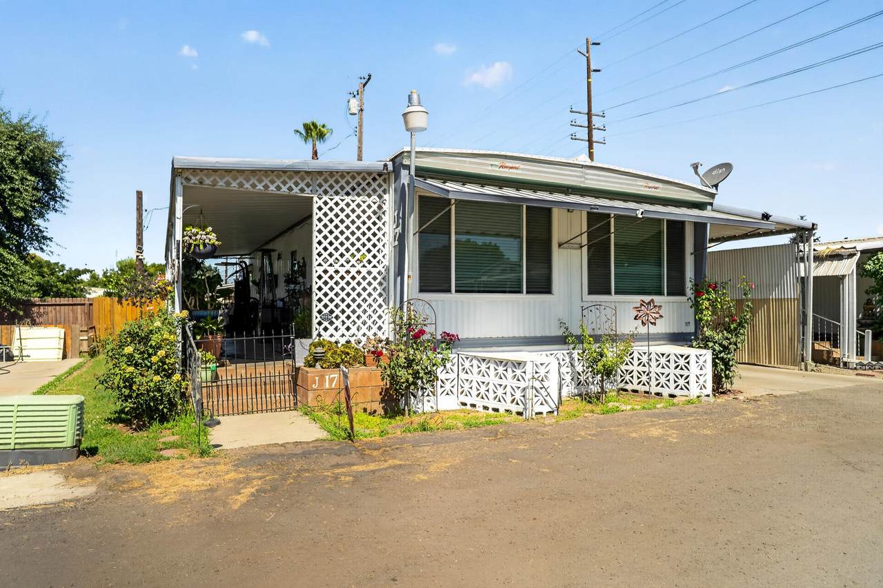 2120-Sp J17 Santa Fe Ave - Photo 1