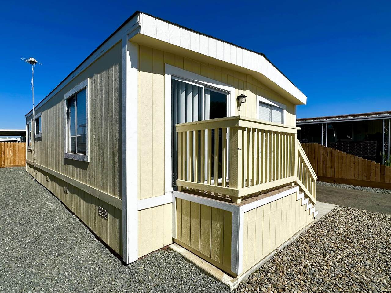 https://bt-photos.global.ssl.fastly.net/tulare/1280_boomver_1_242791-2.jpg