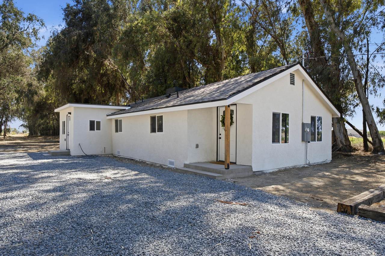 23559 Fremont Avenue - Photo 1