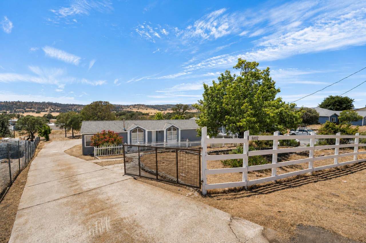 5002 Little John Road - Photo 1