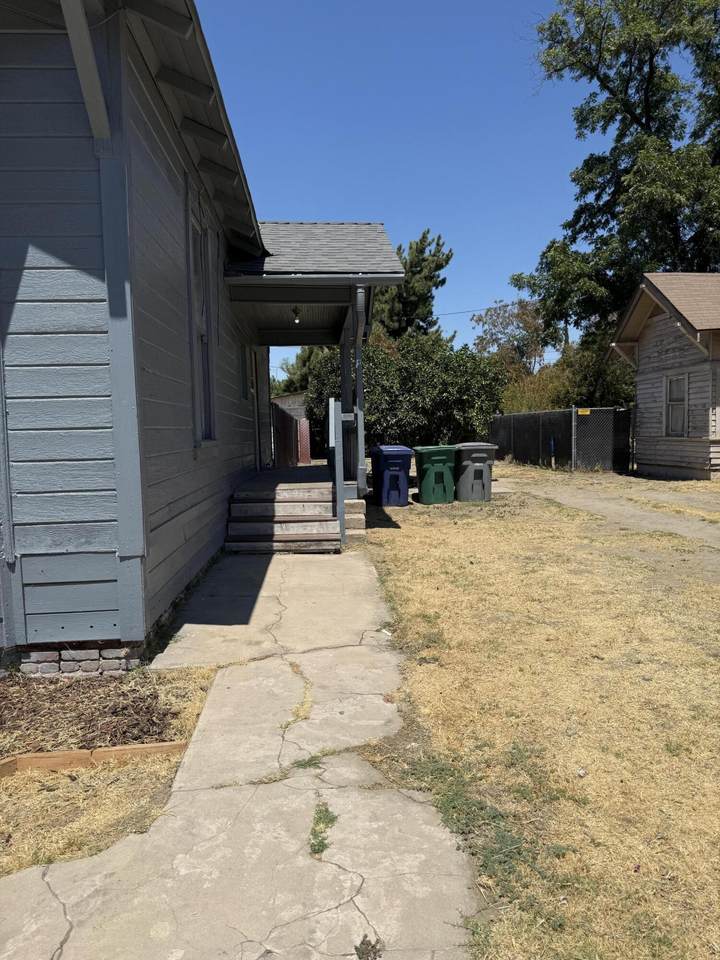 https://bt-photos.global.ssl.fastly.net/tulare/1280_boomver_1_242891-2.jpg