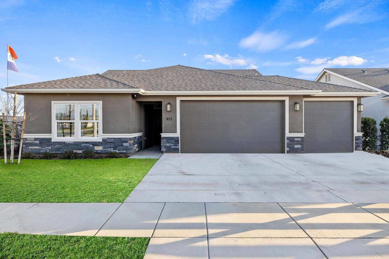 415 Joan Avenue - Photo 1