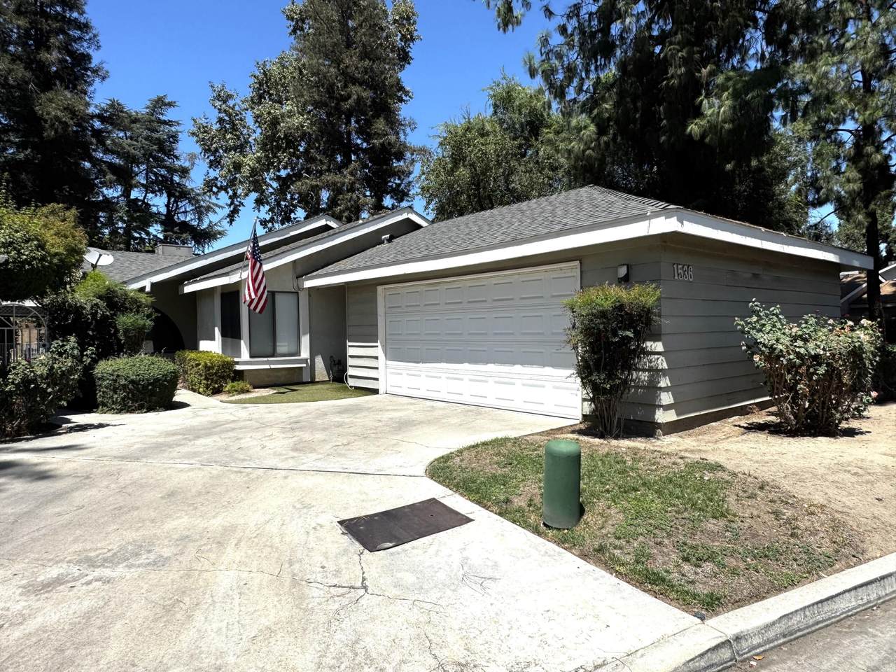 1536 Castleview Avenue - Photo 1