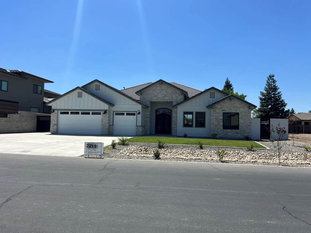 2219 Diamante Drive - Photo 1