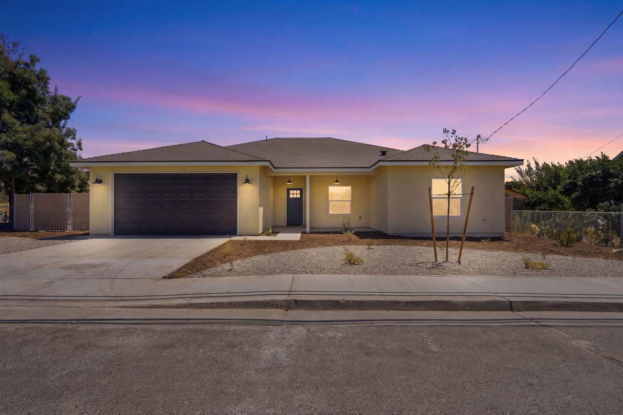 156 Leggett Street - Photo 1