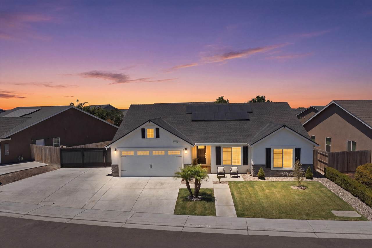 1746 Softwind Drive - Photo 1