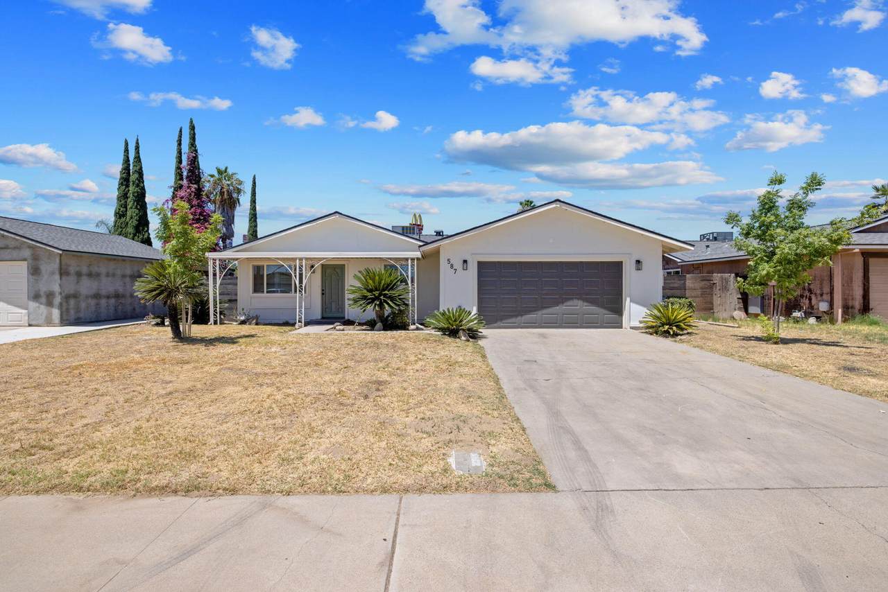587 Sunset Street - Photo 1